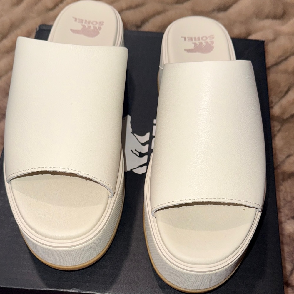 NIB Sorel Women's Cream Dayspring slide sandal, sz 7.5, color: chalk
